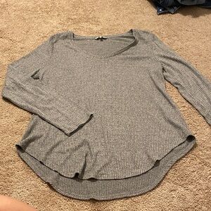 BKE Women's Long Sleeve Gray Top